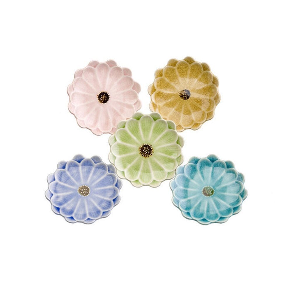 Buy KIKU Flower Plate -Variety by Concept Japan - at White Doors & Co