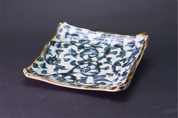 Buy SOMETSUKE KARAKUSA plate by Concept Japan - at White Doors & Co
