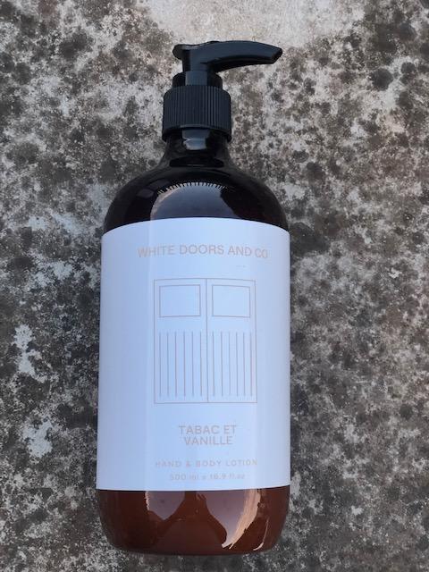 Buy White Doors Hand & Body Lotion - Tabac Et Vanille by White Doors & Co - at White Doors & Co